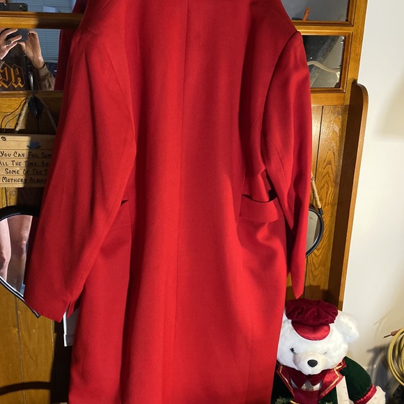 Red suit jacket - Picture 5 of 8